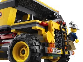 4202 - Mining Truck