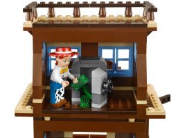 7594 - Woody's Roundup!