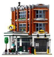 10264 - Corner Garage