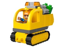 10812 - Truck & Tracked Excavator