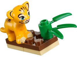 41033 - Jungle Falls Rescue