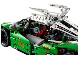 42039 - 24 Hours Race Car