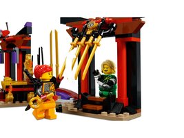 70651 - Throne Room Showdown