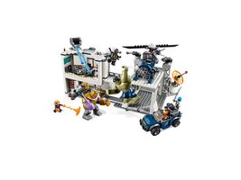 76131 - Avengers Compound Battle